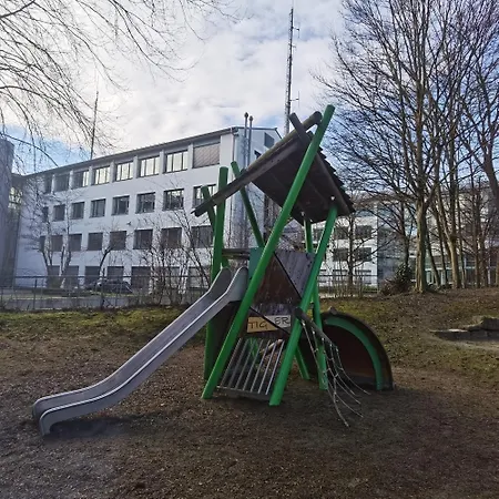 Sonnenschein2l Mit Terrasse Und Garten Friedrichshafen
